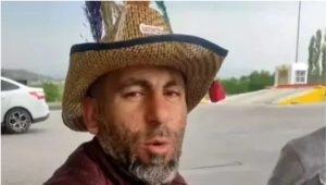 Fenomen Neşet Turana, Canlı Yayın Sırasında Tır Çarptı.