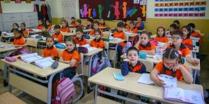 1 Mayıs’ta Okullar Tatil Edilecek Mi?