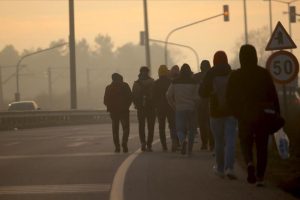 İzmir’de Göçmen Operasyonu: 375 Düzensiz Göçmen Yakalandı