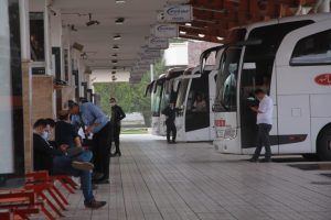 Emeklilere Otobüs Yolculuklarında İndirim Müjdesi