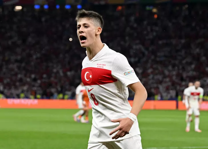 Milli yıldız Arda Güler, Real