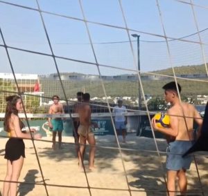 Arda Güler ve Duru Nayman Bodrum’da Tatil Keyfi!