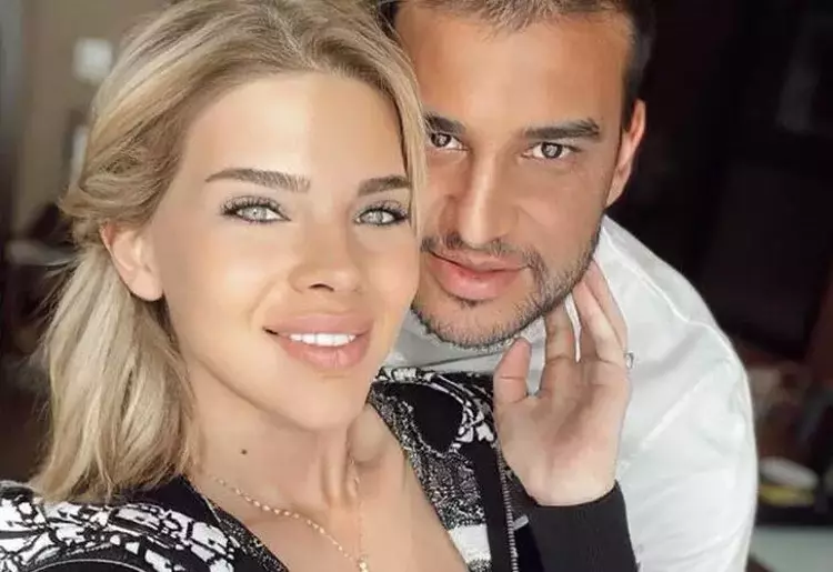 Sihirli Annem dizisinde Tuğçe karakteriyle