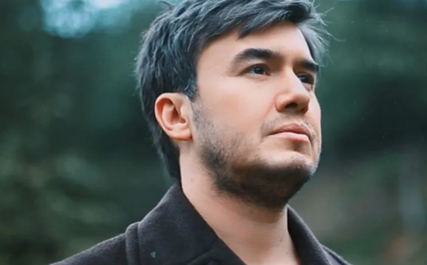 Ünlü şarkıcı Mustafa Ceceli, İzmir’in