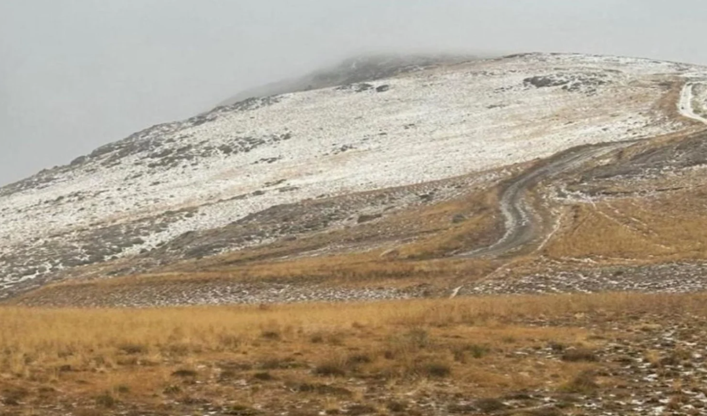 Van’a Mevsimin İlk Karı Yağı