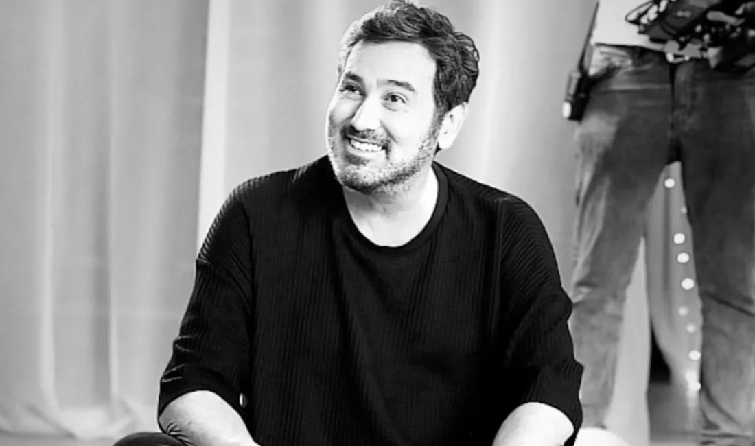 Ünlü şarkıcı ve yönetmen