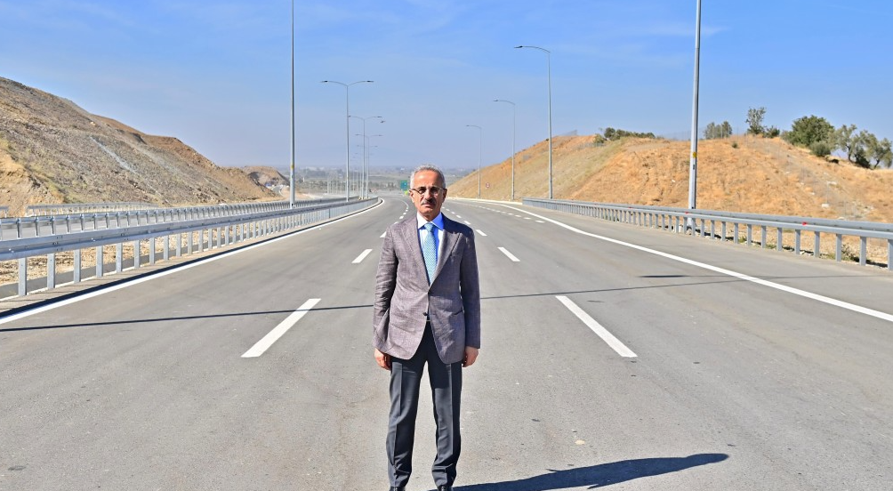 İzmir- Antalya Arası 3 Saate Düşecek