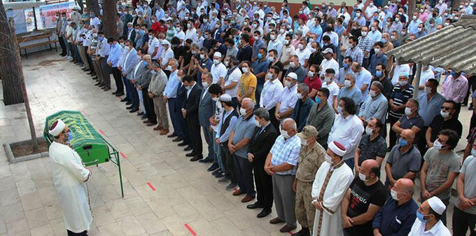 Alanya’da Şehitler ve Filistinliler İçin Gıyabi Cenaze Namazı Kılındı