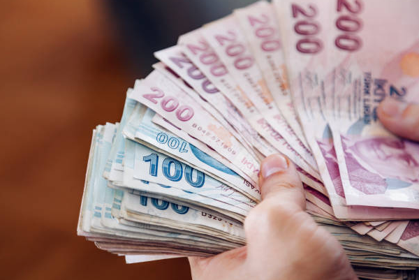 Bakan Işıkhan, Şehit Çocukları ve Maluller İçin Eğitim Yardımını Başlattı