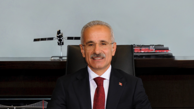 Ulaştırma ve Altyapı Bakanı Abdulkadir