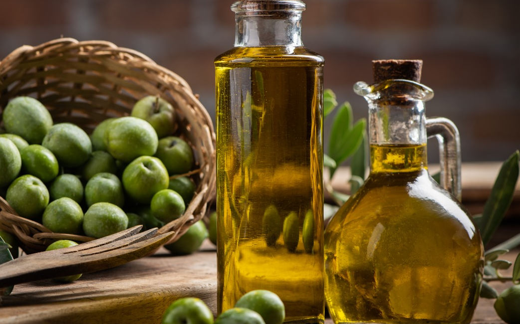 Zeytinyağı, Akdeniz mutfağının vazgeçilmez