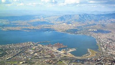 İzmir Körfezi'nde, özellikle Karşıyaka ve