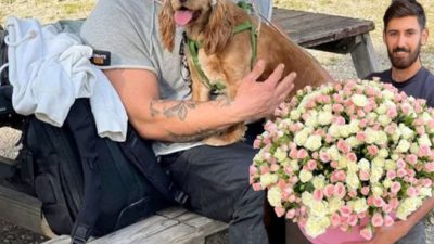 Çiçek satışı yapan boksör Kıvanç