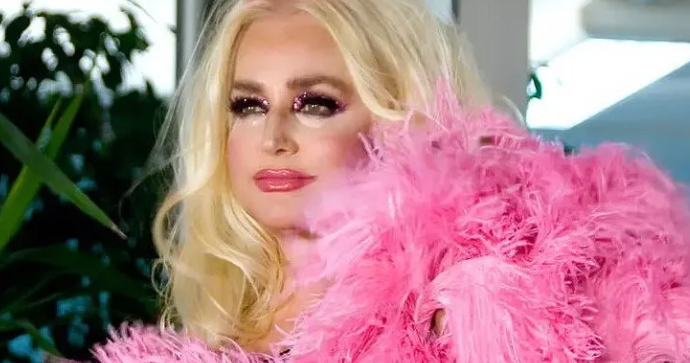 Afrodit Banu Alkan Hastaneye Kaldırıldı