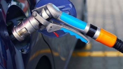 Akaryakıt fiyatlarındaki dalgalanmalar devam ederken,