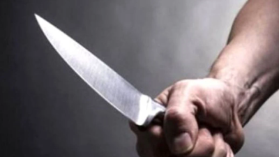 Eşini, 4 yaşındaki çocuğunun gözü