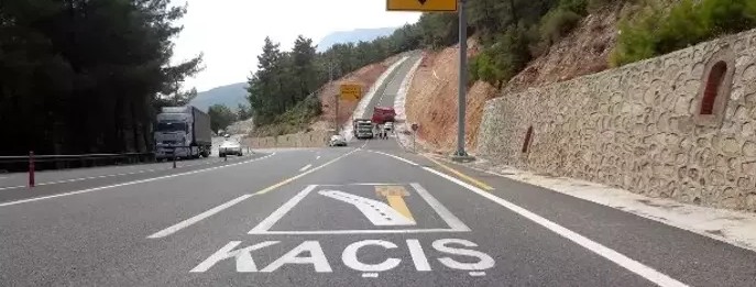 Muğla-Antalya karayolu Sakartepe rampasında