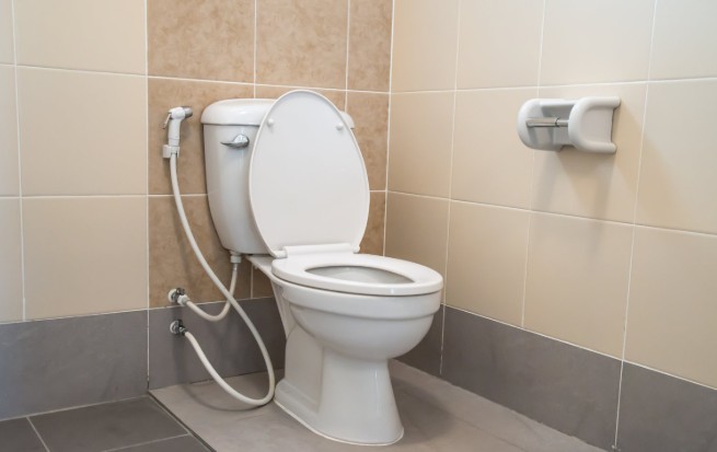 14 yaşındaki kız çocuğu tuvalette doğum yaptı